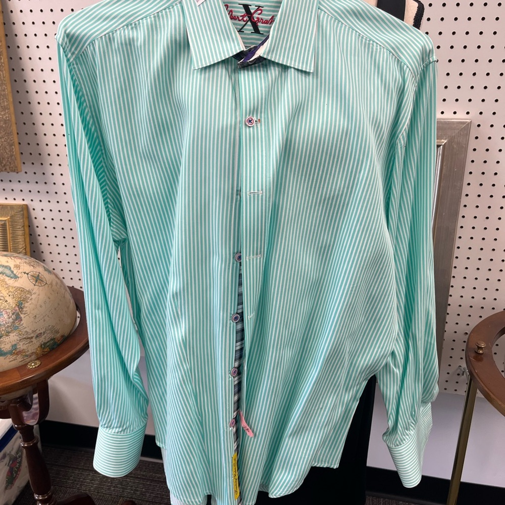 Lg. Robert Graham dress shirt